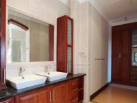 Main Bathroom - 13 square meters of property in The Wilds Estate