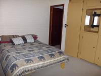 Bed Room 1 - 22 square meters of property in Port Alfred