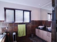 Main Bathroom - 11 square meters of property in Willow Acres Estate