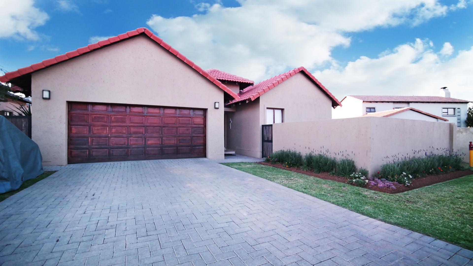 Front View of property in Newmark Estate