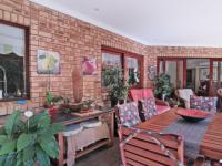 Patio - 27 square meters of property in Silver Lakes Golf Estate