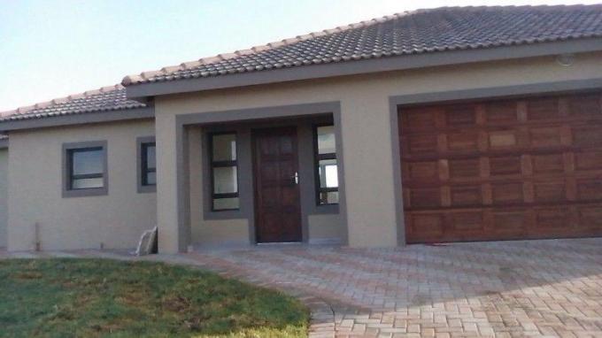 2 Bedroom House for Sale For Sale in Potchefstroom - Private Sale - MR128512