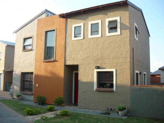 3 Bedroom Duplex for Sale For Sale in Rustenburg - Home Sell - MR128568