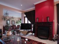 Lounges - 107 square meters of property in Woodhill Golf Estate