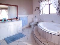 Main Bathroom - 9 square meters of property in Woodhill Golf Estate