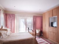 Main Bedroom - 28 square meters of property in Olympus Country Estate