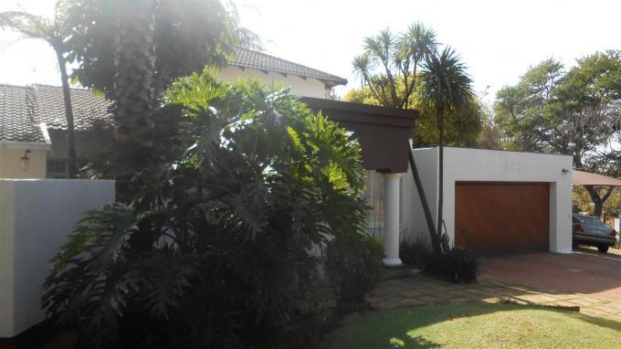 4 Bedroom House for Sale For Sale in Garsfontein - Home Sell - MR128695