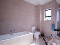 Bathroom 3+ - 13 square meters of property in Silver Lakes Golf Estate