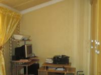 Bed Room 1 - 10 square meters of property in Lenasia