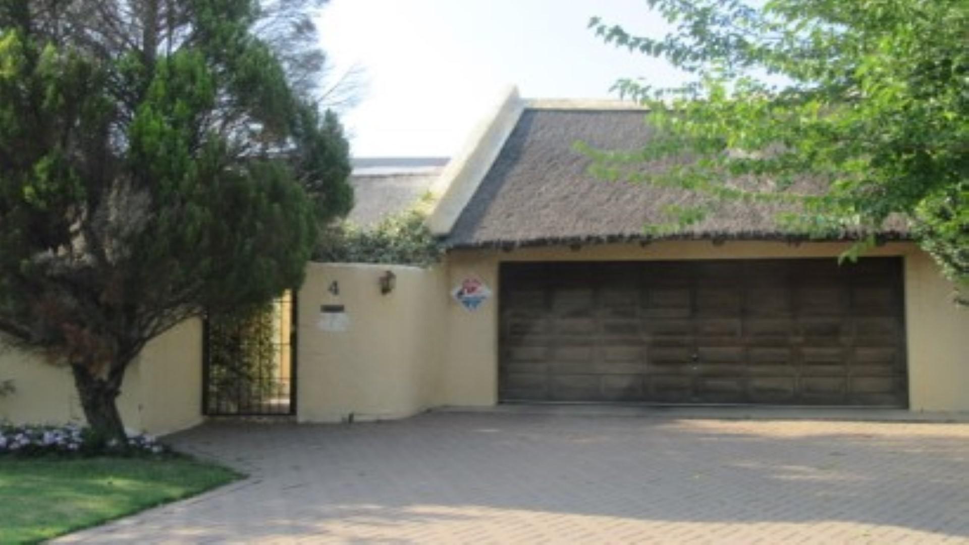 Front View of property in Kroonstad