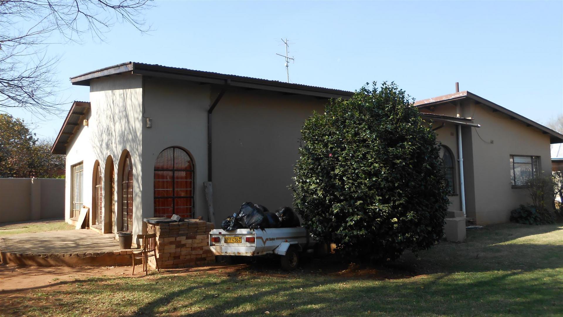 Front View of property in Boksburg