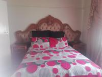 Bed Room 1 - 14 square meters of property in Welgedacht