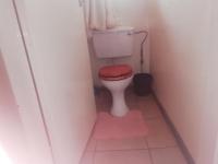 Bathroom 1 - 7 square meters of property in Welgedacht