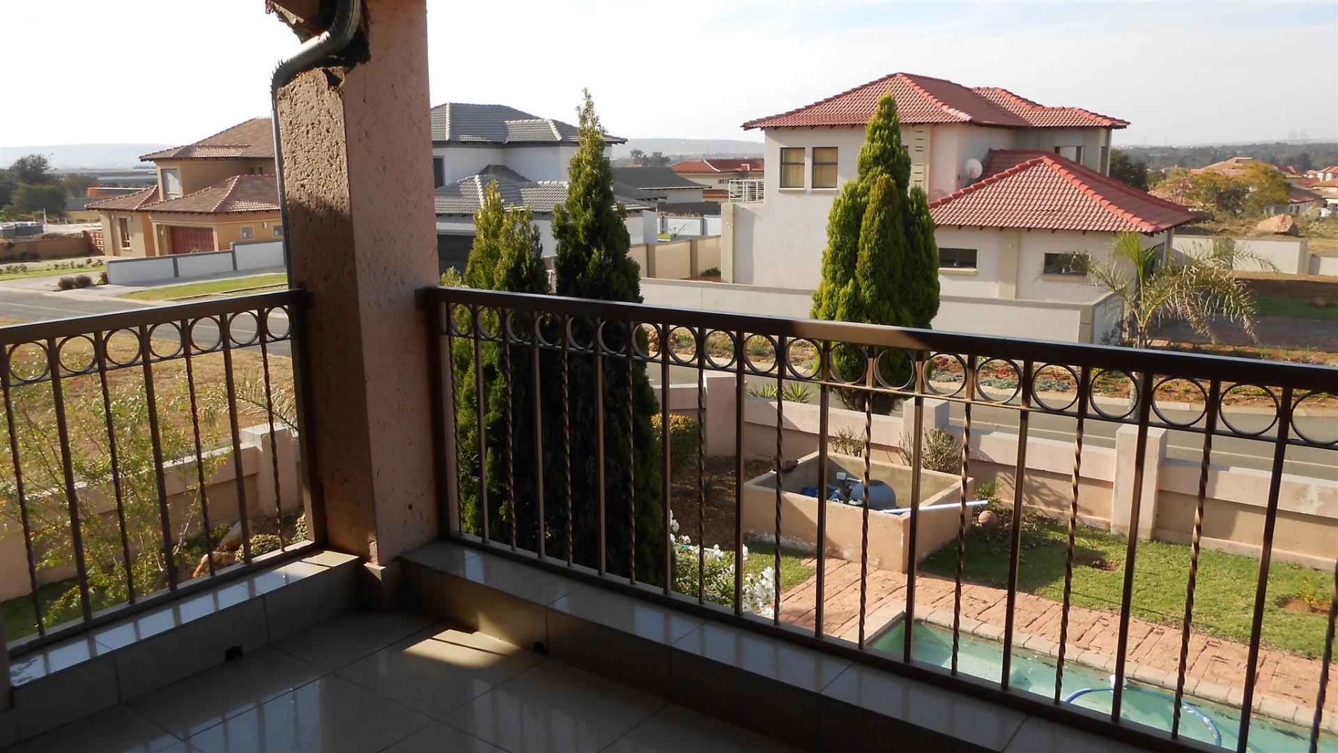 Patio - 36 square meters of property in Savannah Country Estate