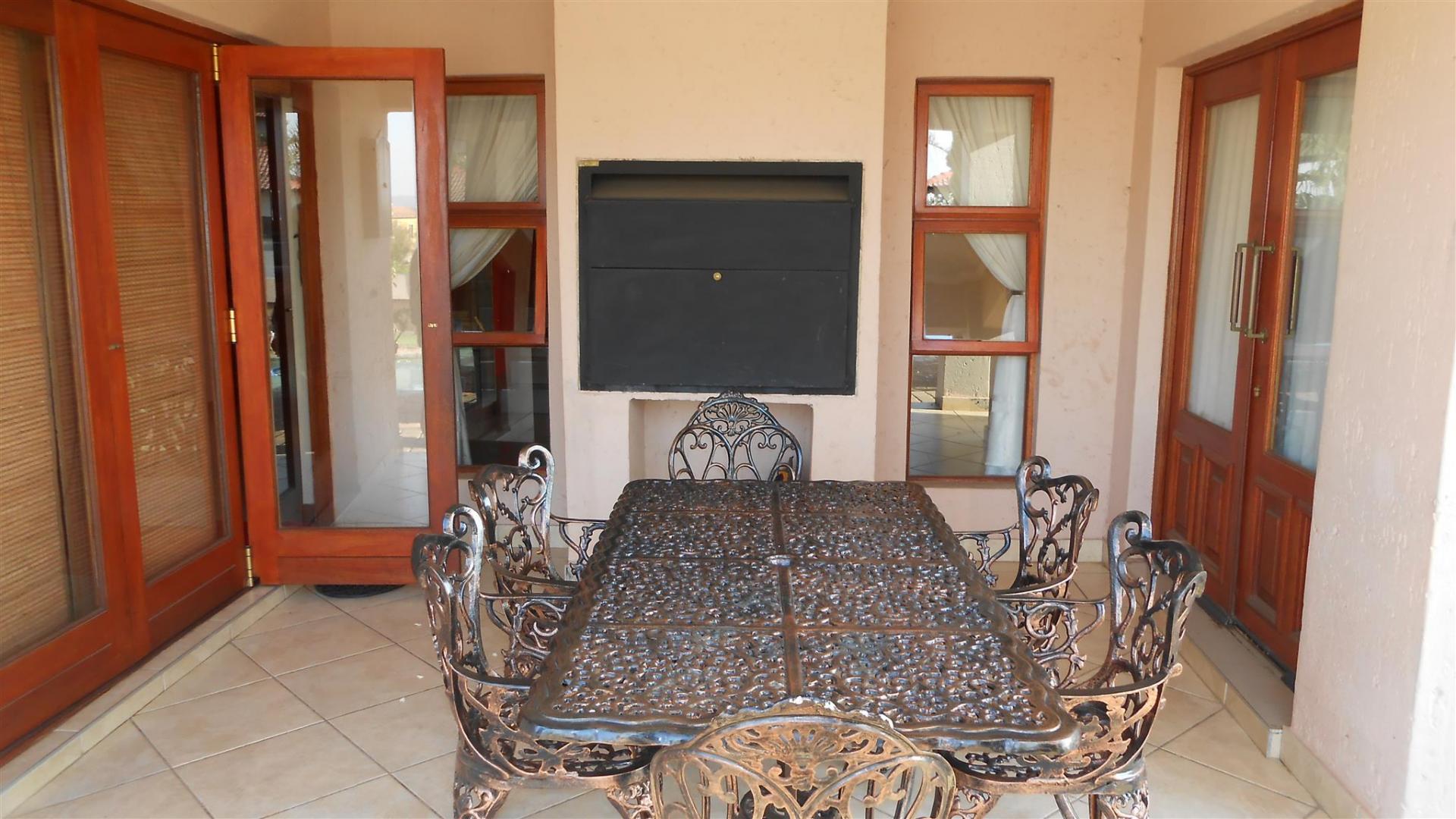 Patio - 36 square meters of property in Savannah Country Estate