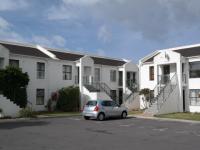 Front View of property in Marina da Gama