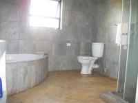 Main Bathroom - 17 square meters of property in Krugersdorp