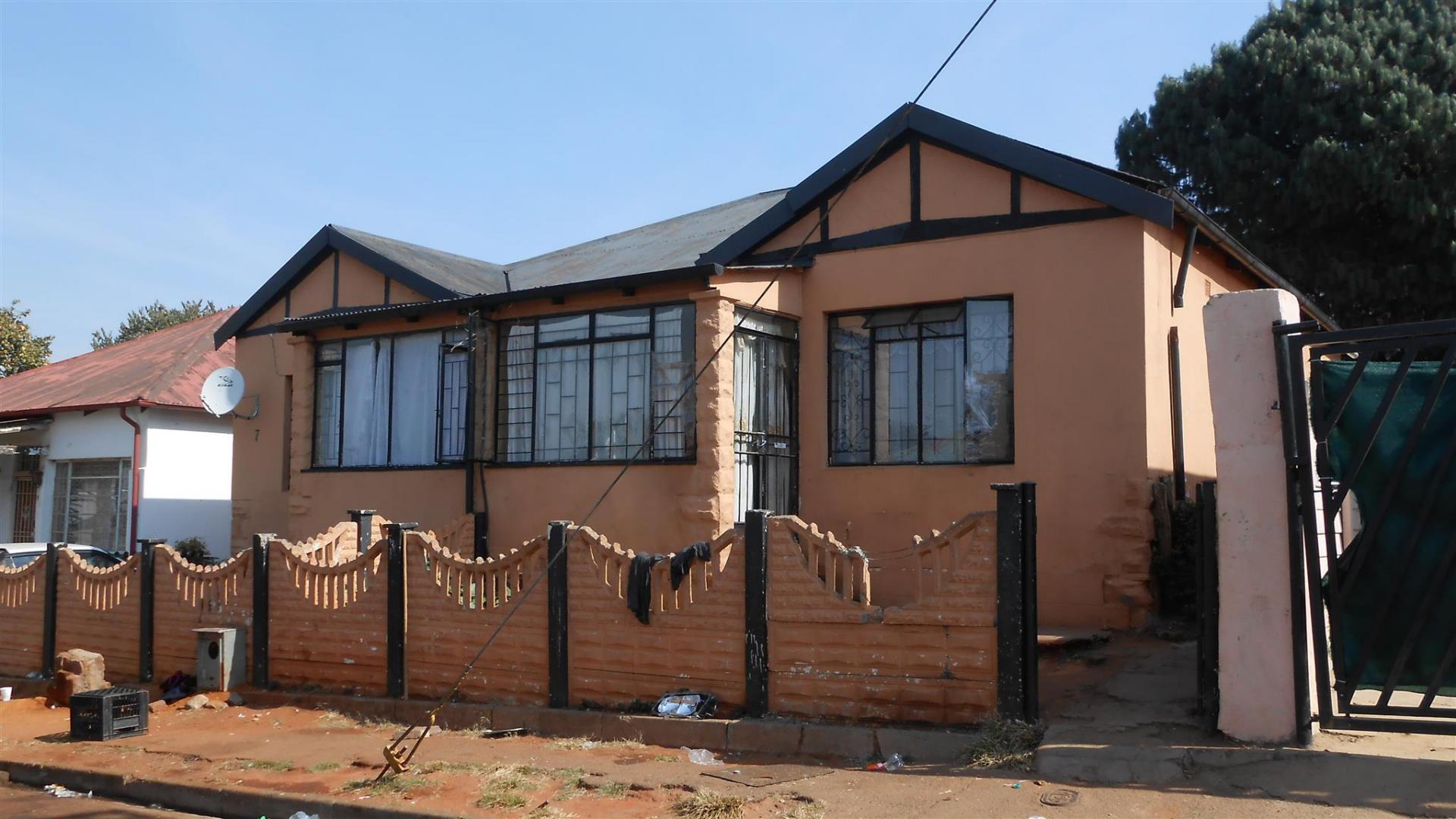 Front View of property in Malvern