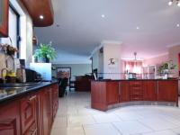 Kitchen - 46 square meters of property in The Wilds Estate
