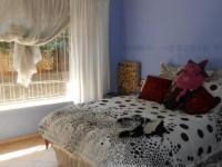 Bed Room 1 - 17 square meters of property in Palm Ridge