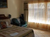 Bed Room 2 - 16 square meters of property in Palm Ridge