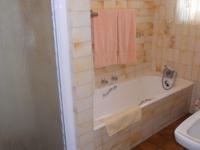 Bathroom 1 - 6 square meters of property in Hibberdene