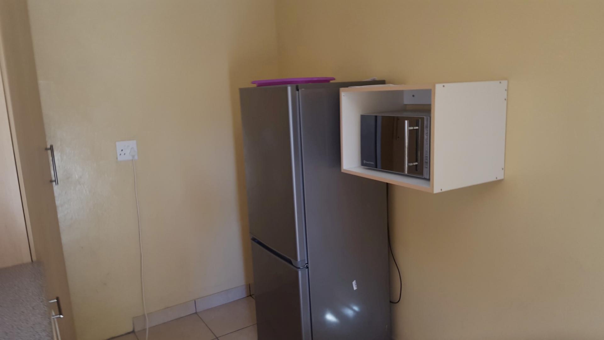 Kitchen - 87 square meters of property in Kimberley