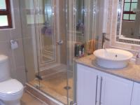 Main Bathroom - 6 square meters of property in Southbroom