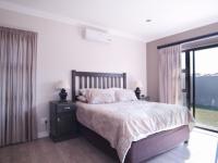 Main Bedroom - 27 square meters of property in The Meadows Estate