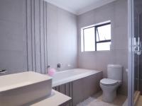 Bathroom 1 - 7 square meters of property in The Meadows Estate