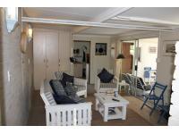 Lounges - 41 square meters of property in Groot Brakrivier