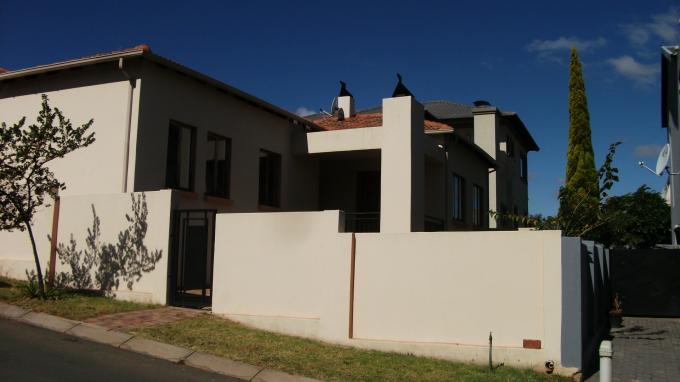 4 Bedroom House for Sale For Sale in Strubensvallei - Private Sale - MR129414