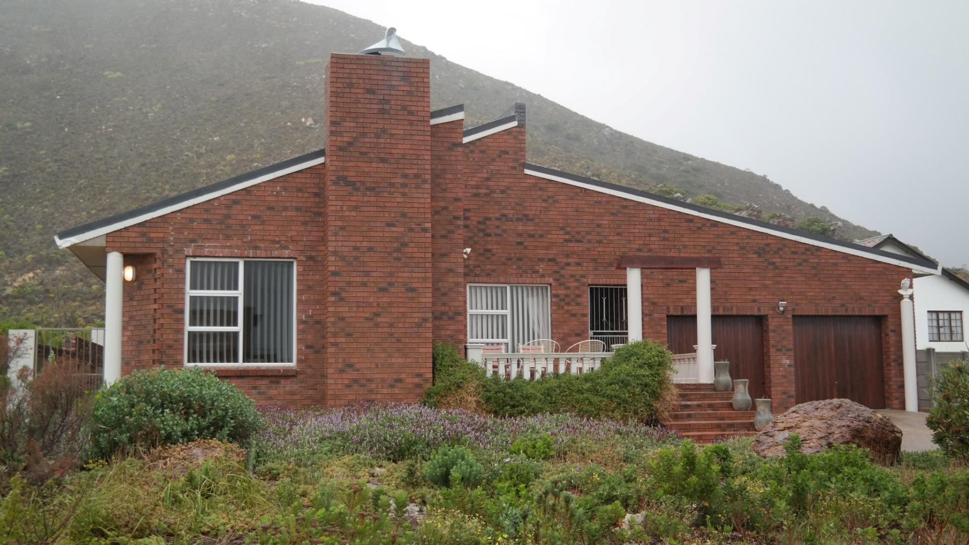 Front View of property in Pringle Bay