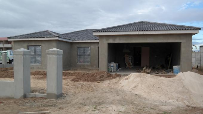 4 Bedroom House for Sale For Sale in Durbanville   - Home Sell - MR129466