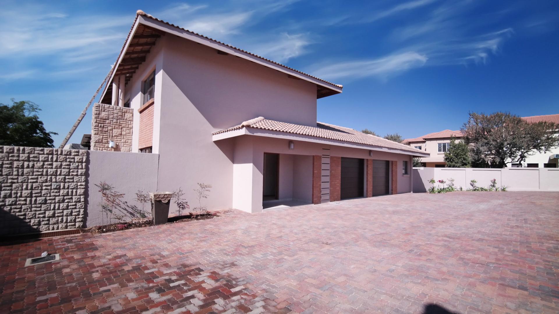 Front View of property in Six Fountains Estate