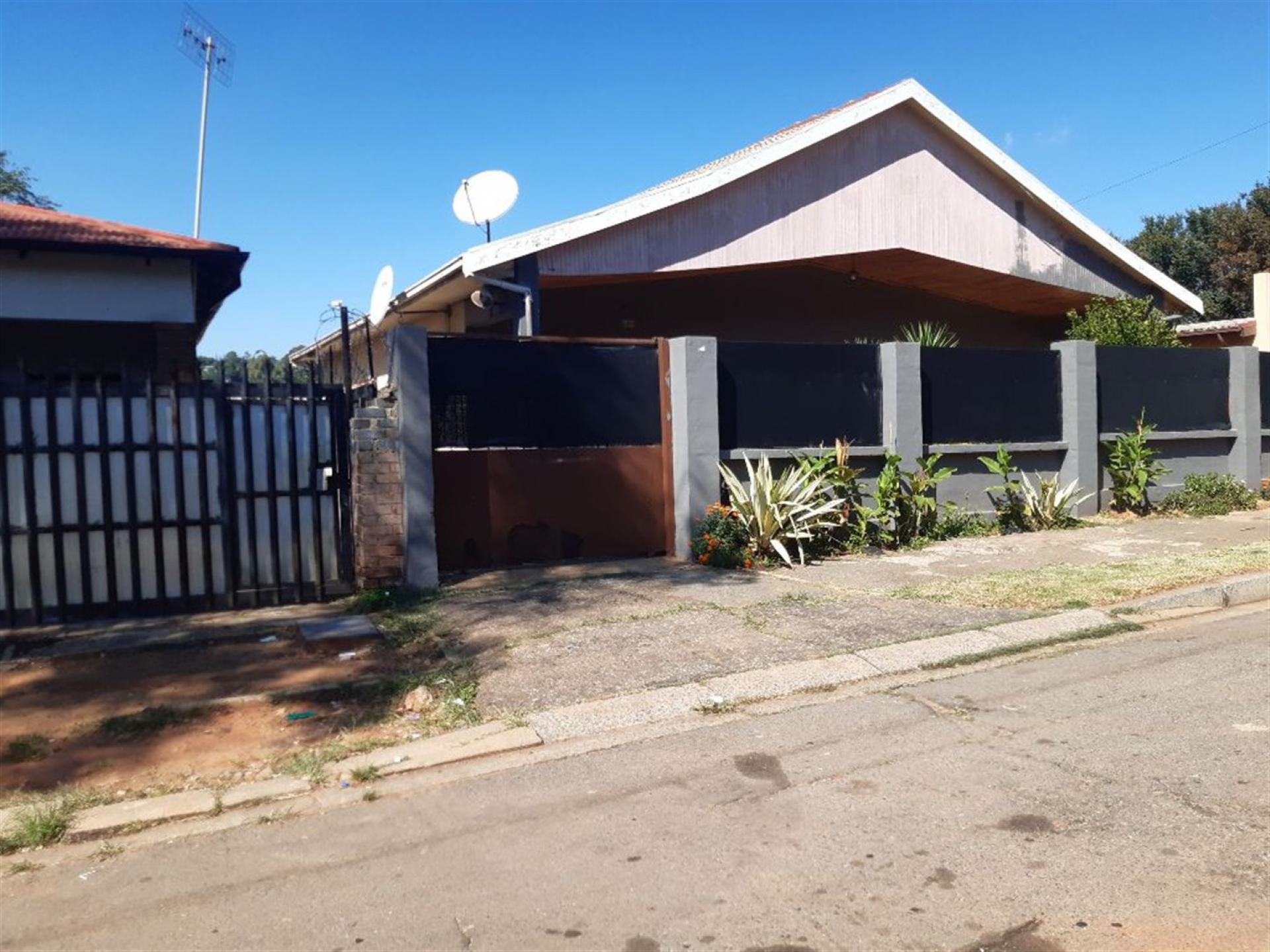 Front View of property in Judiths Paarl