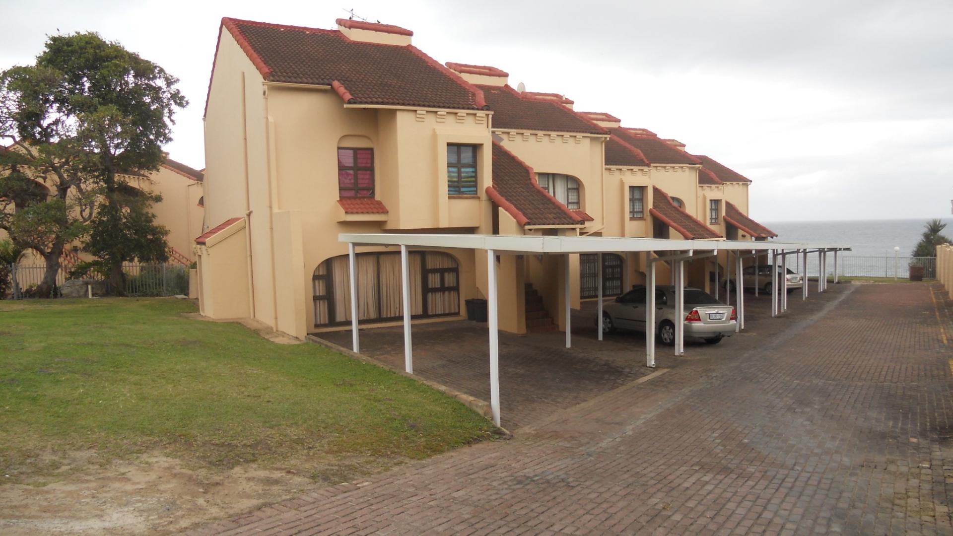 Front View of property in Uvongo