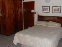 Main Bedroom - 13 square meters of property in Uvongo