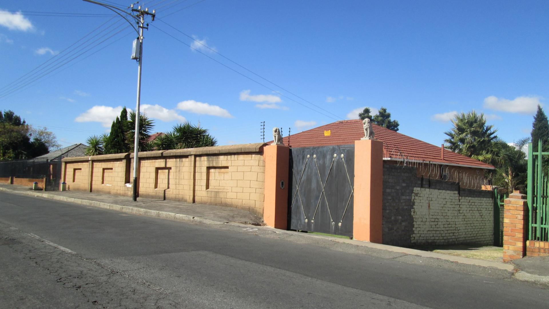 Front View of property in Primrose Hill