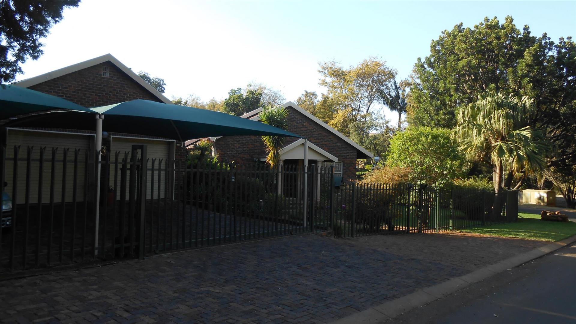 Front View of property in Rustenburg