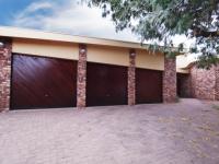 Front View of property in Silver Lakes Golf Estate