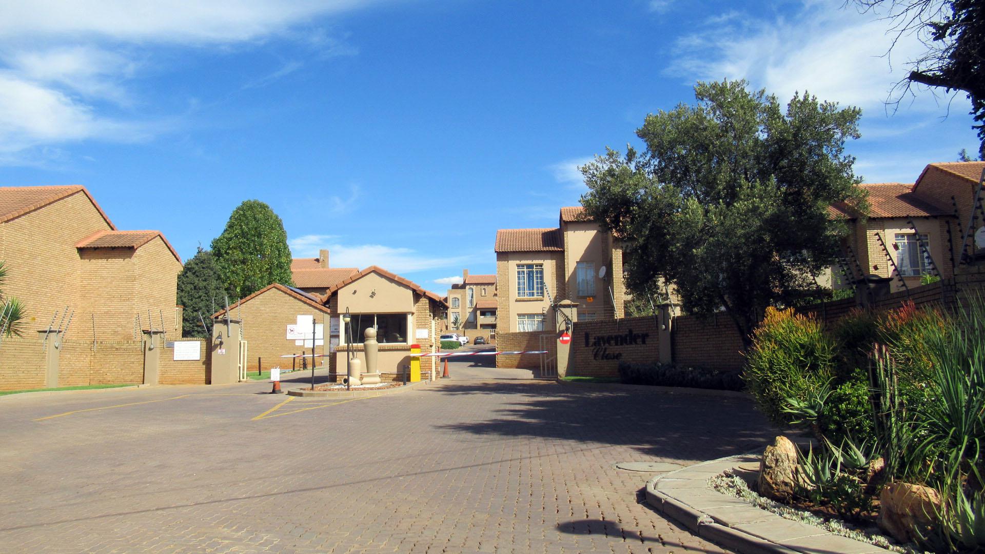 Front View of property in Boardwalk Villas