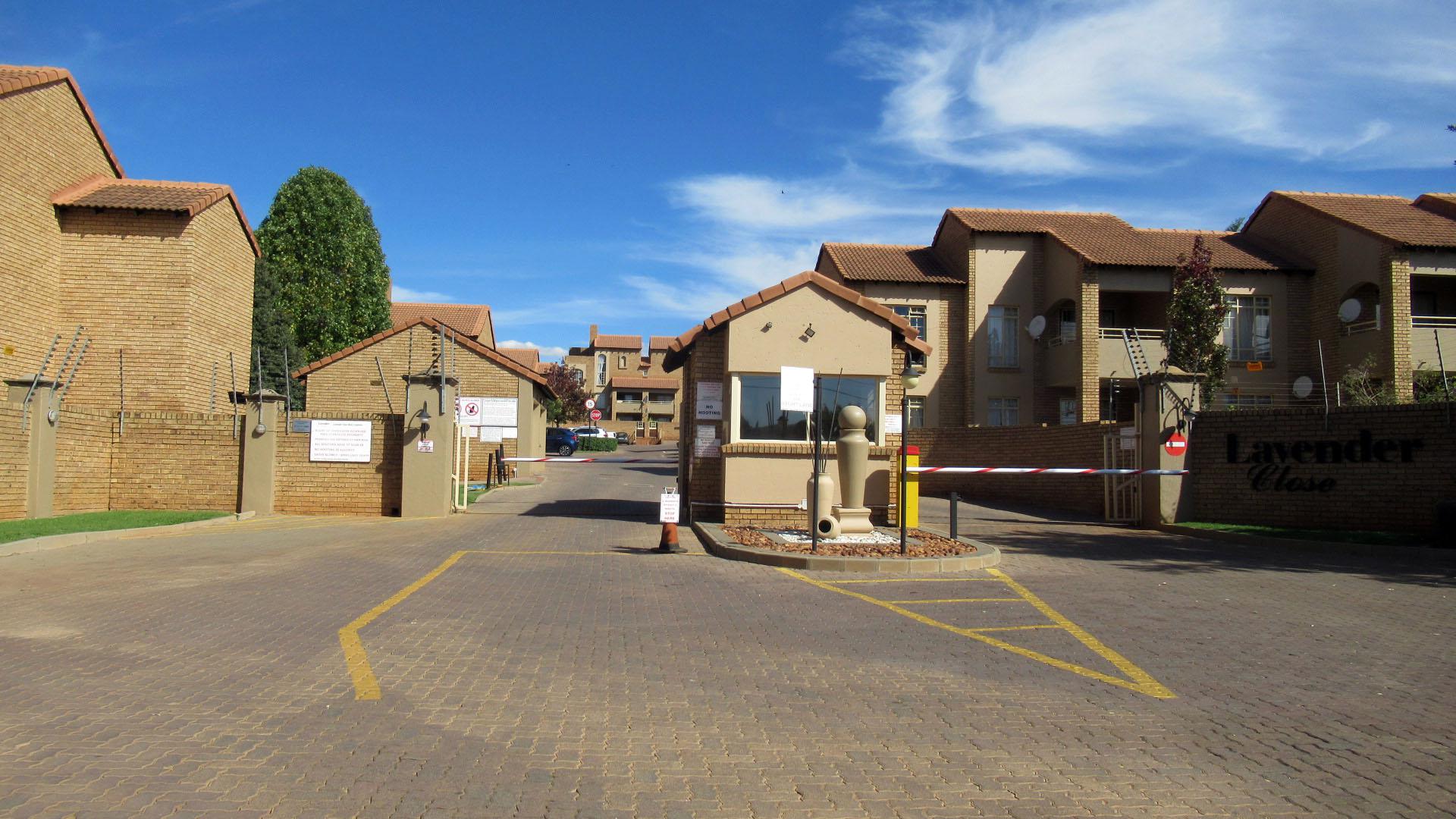 Front View of property in Boardwalk Villas