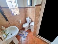 Main Bathroom - 5 square meters of property in Boardwalk Villas