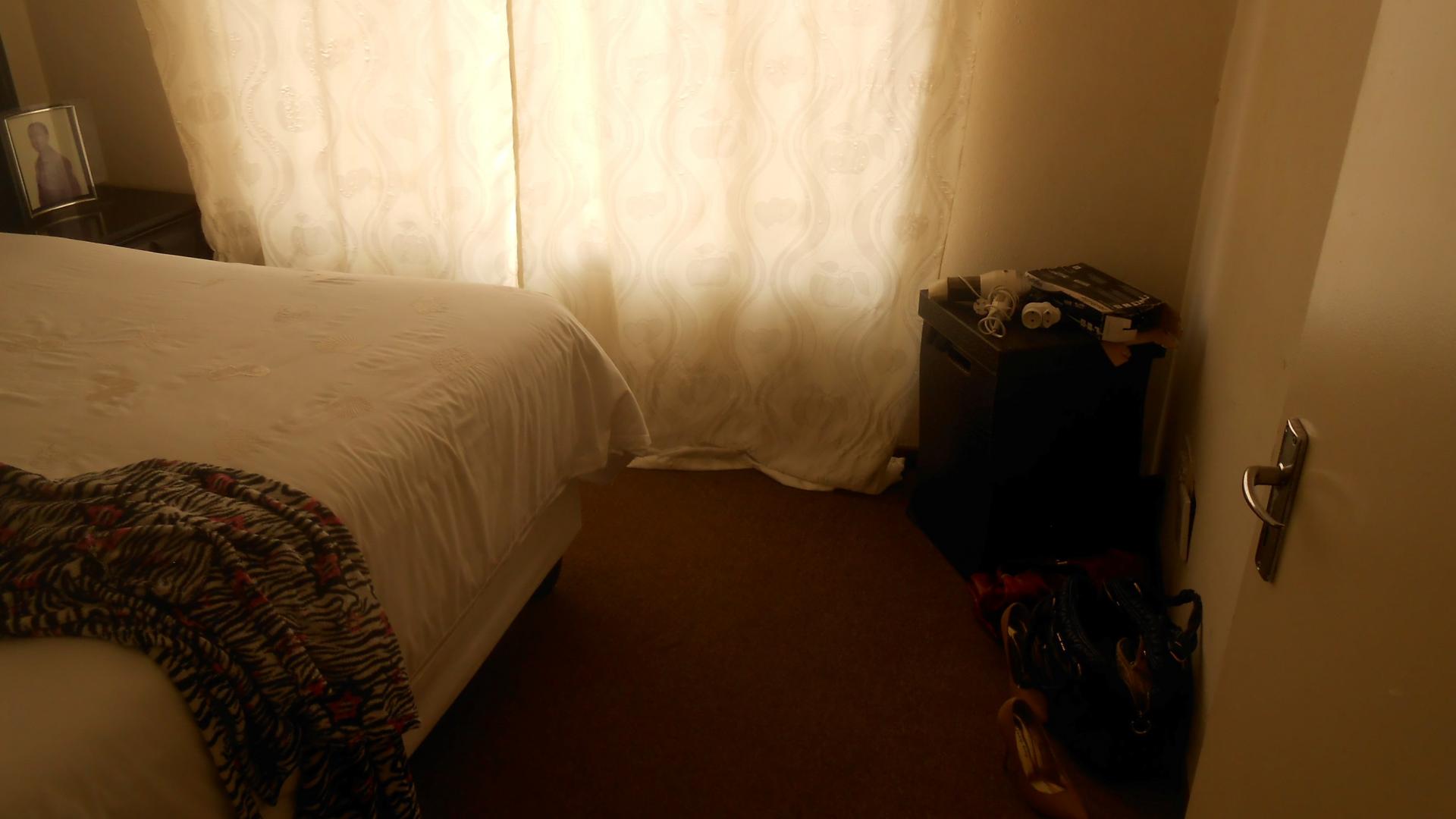 Main Bedroom - 13 square meters of property in Clubview