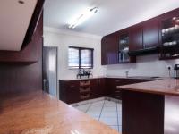 Kitchen - 13 square meters of property in Willow Acres Estate