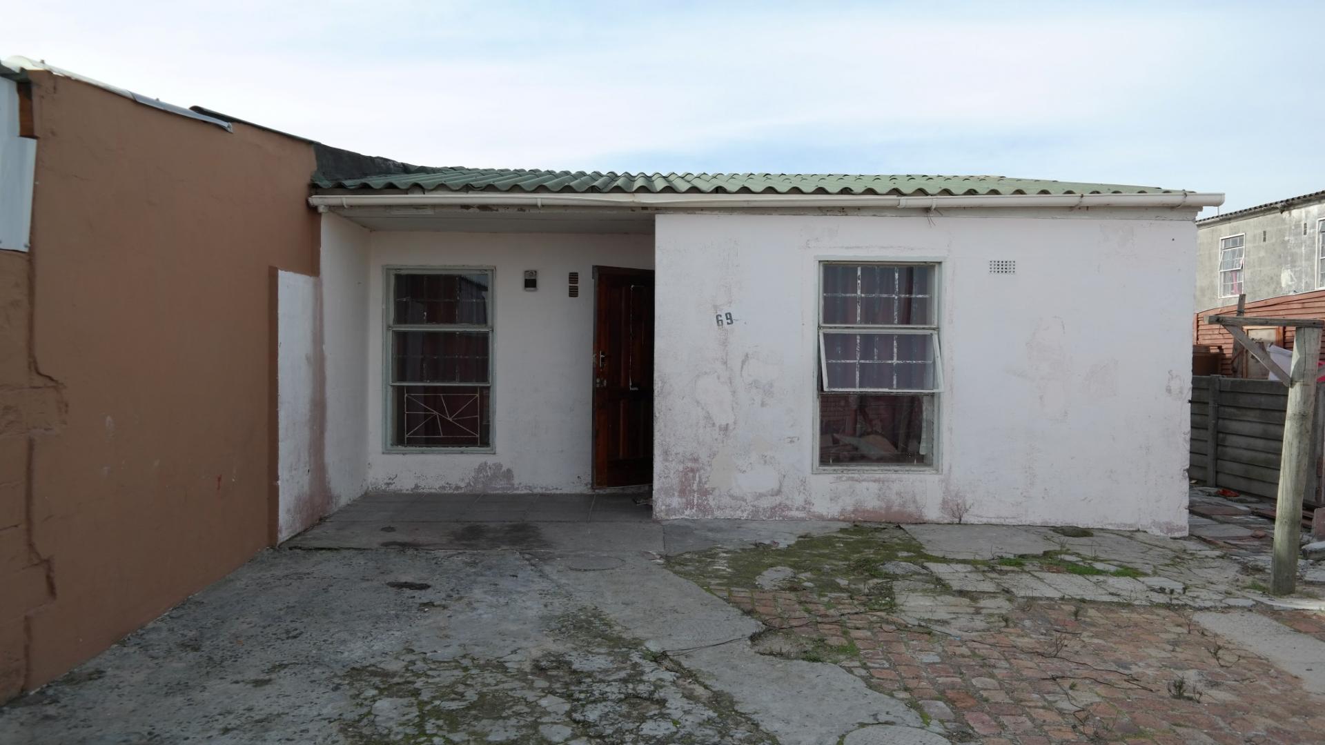 Front View of property in Mitchells Plain