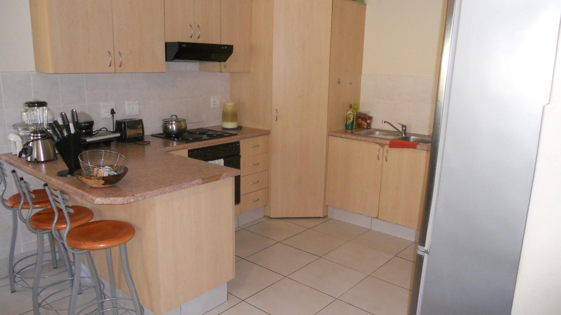 Kitchen - 11 square meters of property in Shelly Beach