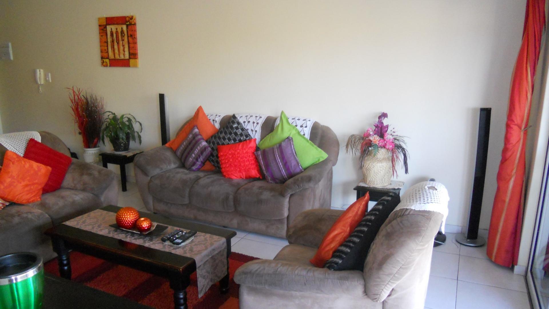 Lounges - 23 square meters of property in Shelly Beach