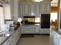Kitchen - 28 square meters of property in Lakeside